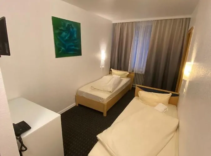 路易丝市 - 安德尔爱乐厅酒店 3* 埃森