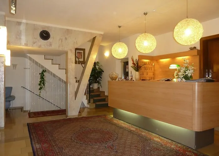 Luise - An Der Philharmonie Otel Essen